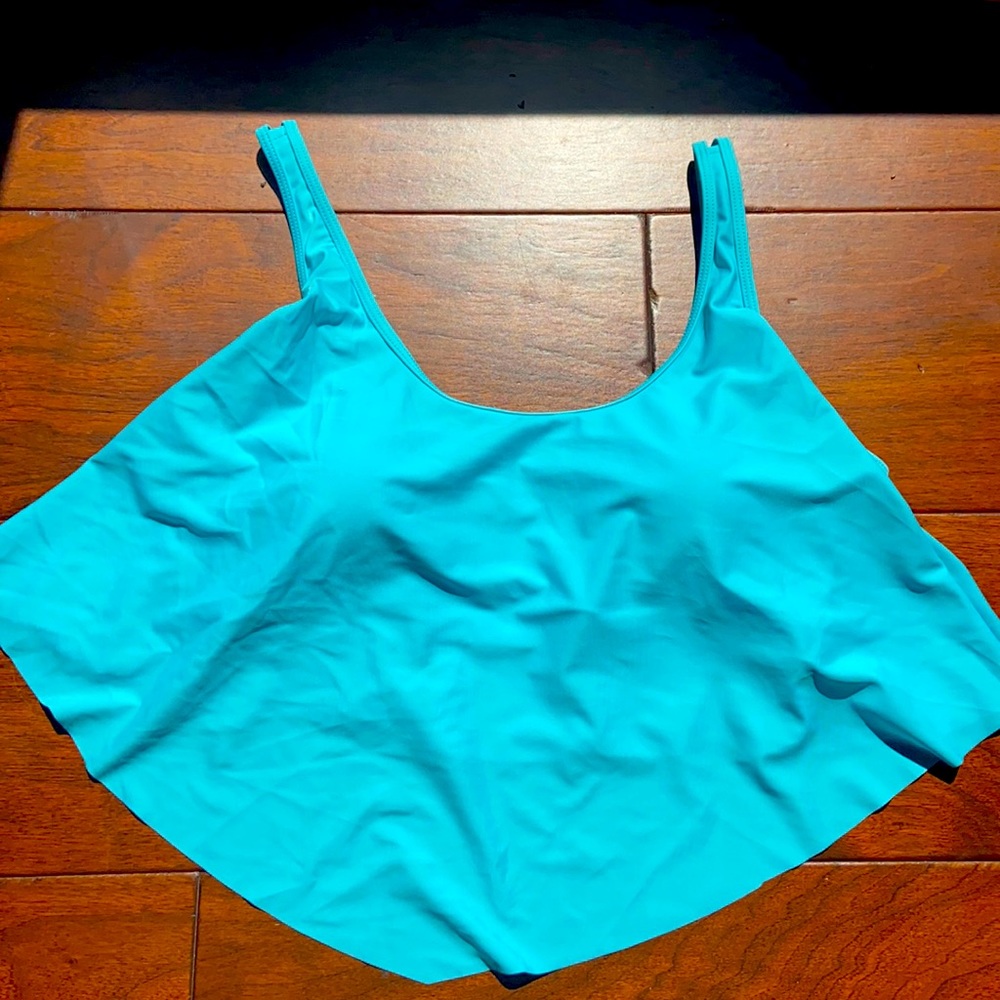 BNWOT SHEIN BATHING SUIT TOP SIZE 1XL
